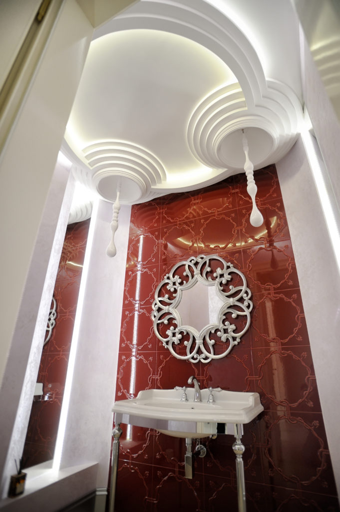 CRYSTAL WAVE INTERIOR